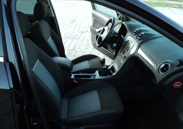 Ford Mondeo cena 27900 przebieg: 263000, rok produkcji 2012 z Tczew małe 79